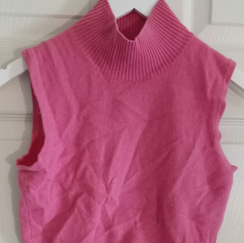 Privé Soft Pink Cashmere Sleeveless Turtleneck Sweater- Size S - New Without Tag - Picture 4 of 5